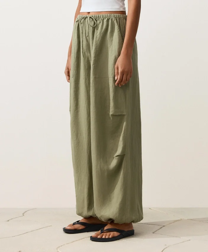 Pantalones bombachos tipo cargo 100 % lino Pantalones bombachos tipo cargo 100 % lino