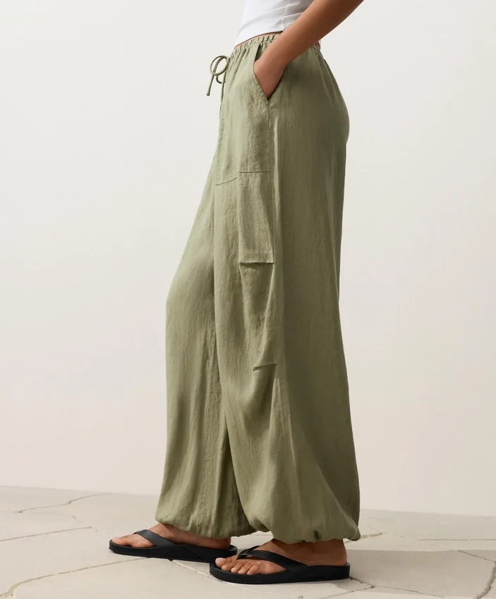 Pantalones bombachos tipo cargo 100 % lino Pantalones bombachos tipo cargo 100 % lino