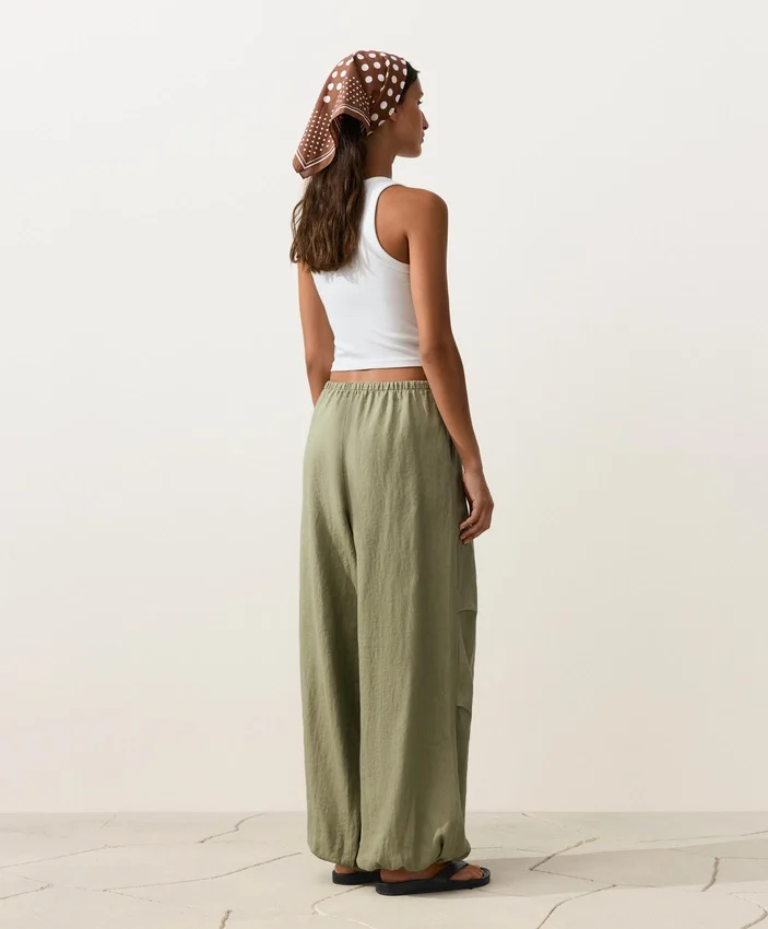 Pantalones bombachos tipo cargo 100 % lino Pantalones bombachos tipo cargo 100 % lino