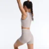 Pantalones cortos de cintura alta Compressive de 10 cm con contraste Pantalones cortos de cintura alta Compressive de 10 cm con contraste