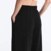 Pantalones cortos de pierna ancha con tacto Soft Touch y modal