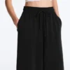 Pantalones cortos de pierna ancha con tacto Soft Touch y modal