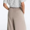 Pantalones cortos de pierna ancha Soft Touch con modal y pliegues Pantalones cortos de pierna ancha Soft Touch con modal y pliegues