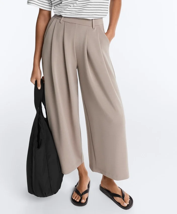 Pantalones cortos de pierna ancha Soft Touch con modal y pliegues Pantalones cortos de pierna ancha Soft Touch con modal y pliegues