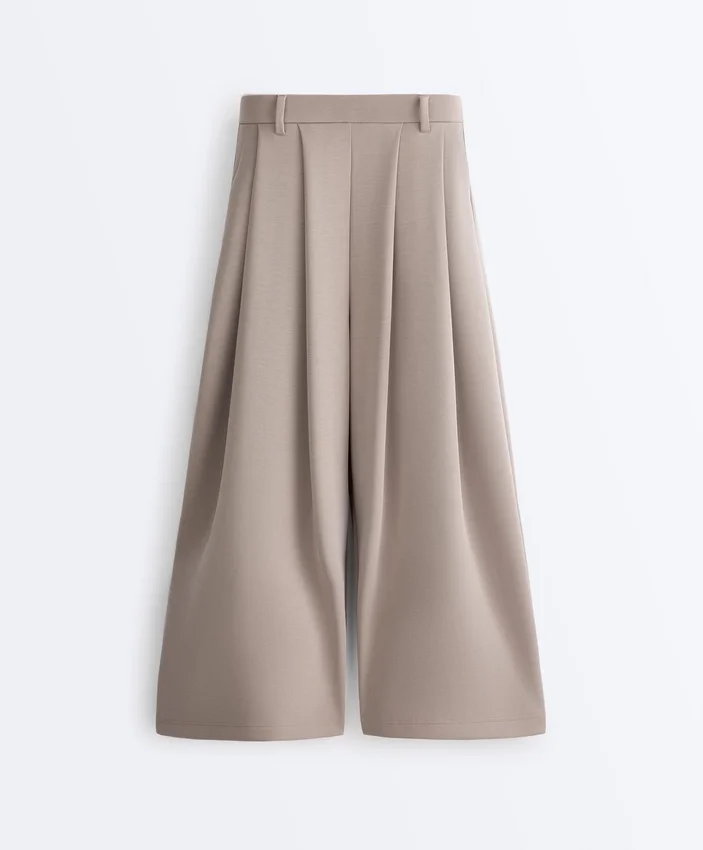 Pantalones cortos de pierna ancha Soft Touch con modal y pliegues Pantalones cortos de pierna ancha Soft Touch con modal y pliegues