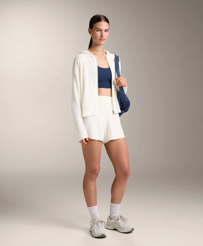 Chaqueta con capucha de punto lavado Chaqueta con capucha de punto lavado