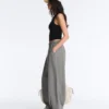 Pantalones de estilo globo de mezcla de lyocell con estampado de cuadros vichy Pantalones de estilo globo de mezcla de lyocell con estampado de cuadros vichy