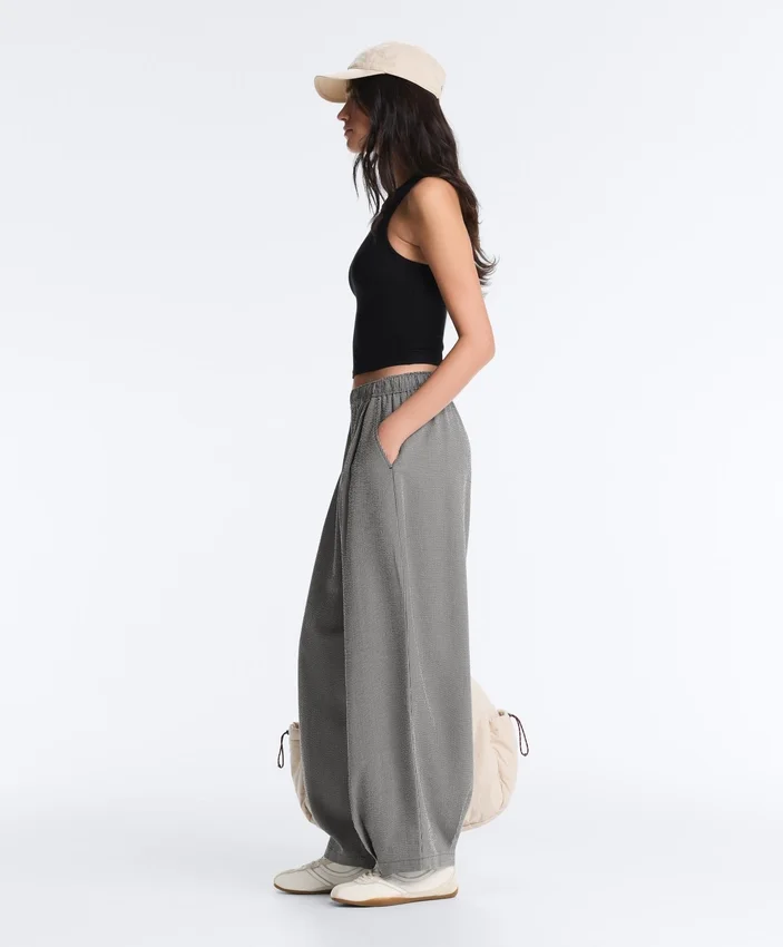 Pantalones de estilo globo de mezcla de lyocell con estampado de cuadros vichy Pantalones de estilo globo de mezcla de lyocell con estampado de cuadros vichy