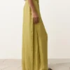 Pantalones de pierna ancha 100 % lino con pliegue lateral Pantalones de pierna ancha 100 % lino con pliegue lateral