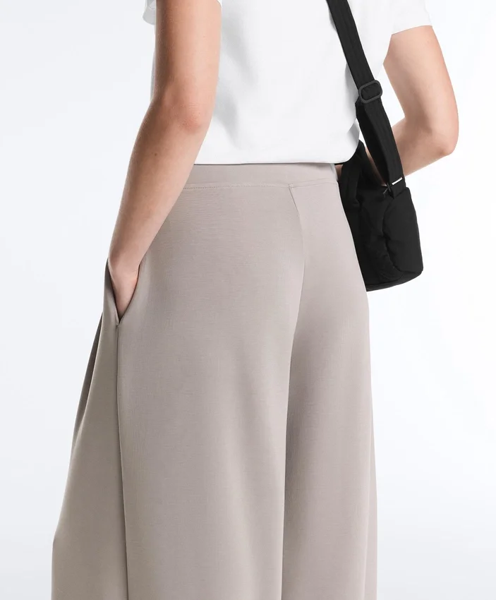 Pantalones de pierna ancha de modal Soft Touch con detalle de corsé Pantalones de pierna ancha de modal Soft Touch con detalle de corsé