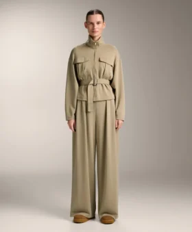 Chaqueta Soft Touch con cinturón de tacto suave y modal