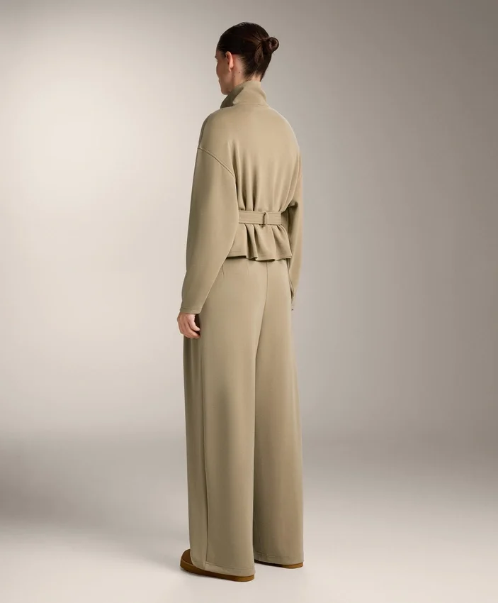 Chaqueta Soft Touch con cinturón de tacto suave y modal Chaqueta Soft Touch con cinturón de tacto suave y modal