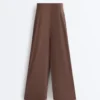 Pantalones de pierna ancha Light Touch con pinzas