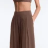 Pantalones de pierna ancha Light Touch con pinzas