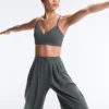 Pantalones de pierna ancha Light Touch con pinzas
