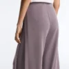 Pantalones de pierna ancha Soft Touch con pliegues laterales y modal Pantalones de pierna ancha Soft Touch con pliegues laterales y modal