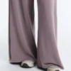 Pantalones de pierna ancha Soft Touch con pliegues laterales y modal Pantalones de pierna ancha Soft Touch con pliegues laterales y modal