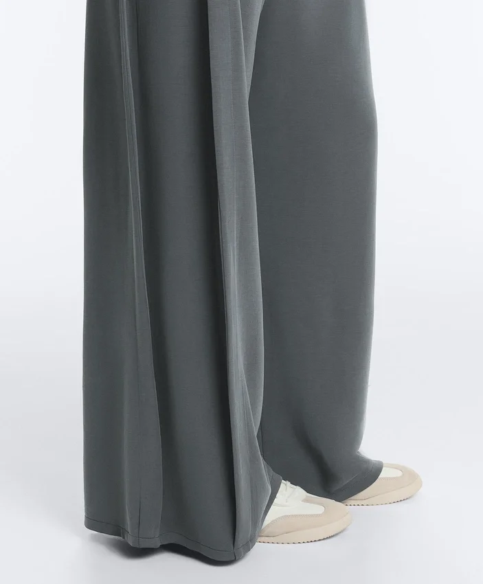 Pantalones de pierna ancha Soft Touch con pliegues laterales y modal Pantalones de pierna ancha Soft Touch con pliegues laterales y modal