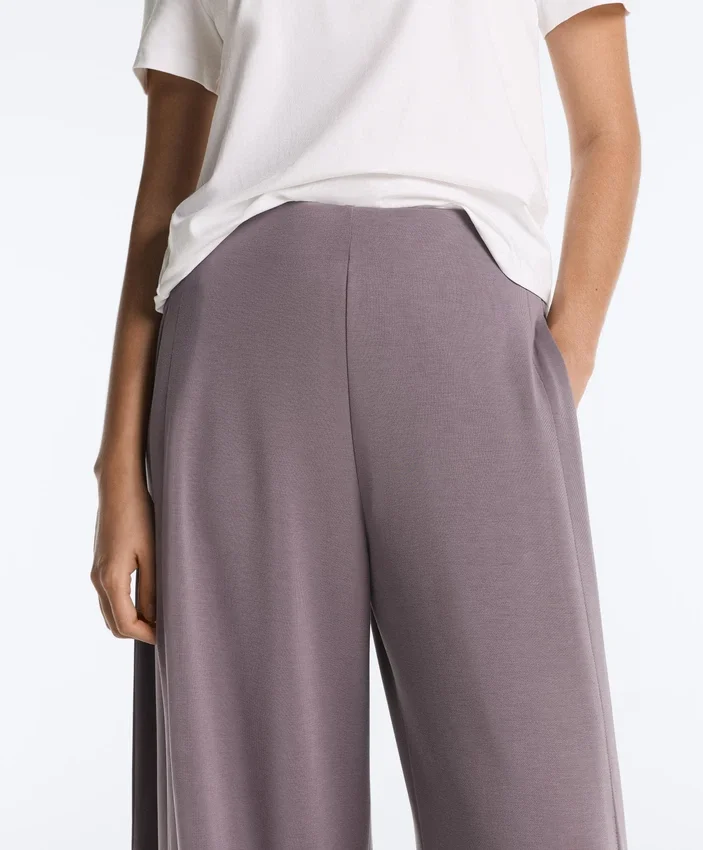 Pantalones de pierna ancha Soft Touch con pliegues laterales y modal Pantalones de pierna ancha Soft Touch con pliegues laterales y modal