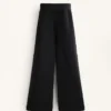 Pantalones de pierna recta con botones y ribete de modal Soft Touch