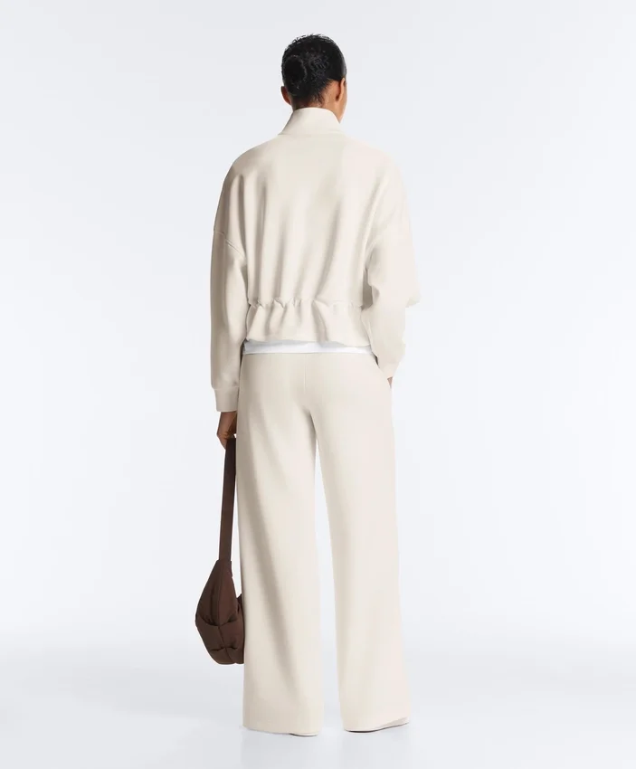 Pantalones de pierna recta con modal Soft Touch y ribetes Pantalones de pierna recta con modal Soft Touch y ribetes