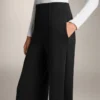 Pantalones de pierna recta con modal y pliegues