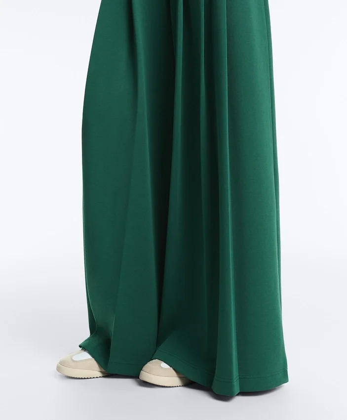 Pantalones de piqué de algodón de pierna ancha con pliegues Pantalones de piqué de algodón de pierna ancha con pliegues