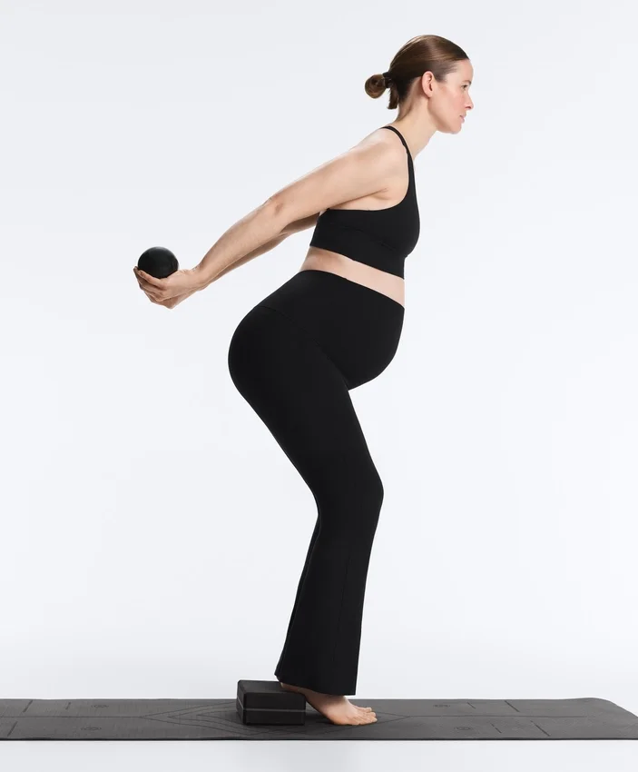 Pantalones de premamá Comfortlux de 80 cm con corte acampanado Pantalones de premamá Comfortlux de 80 cm con corte acampanado