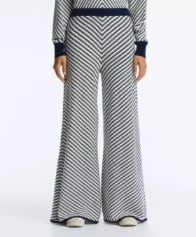 Pantalones de punto de pierna ancha con rayas diagonales