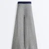 Pantalones de punto de pierna ancha con rayas diagonales