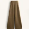 Pantalones de talle alto con efecto neopreno y corte recto