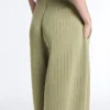 Pantalones de talle alto, pierna ancha y rayas finas de tacto Soft Touch Pantalones de talle alto, pierna ancha y rayas finas de tacto Soft Touch