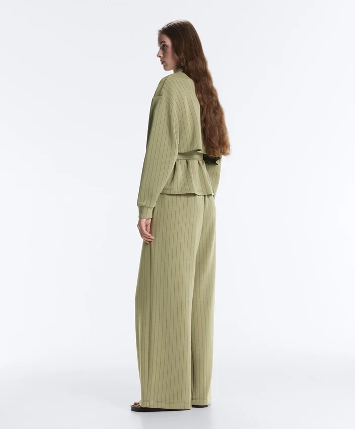 Pantalones de talle alto, pierna ancha y rayas finas de tacto Soft Touch Pantalones de talle alto, pierna ancha y rayas finas de tacto Soft Touch