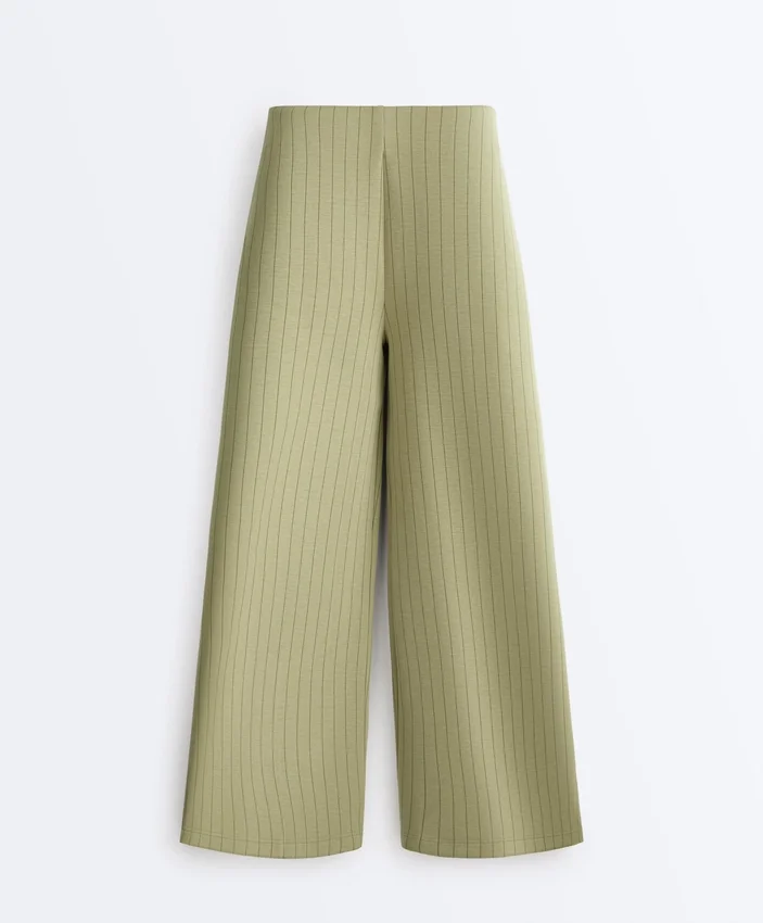 Pantalones de talle alto, pierna ancha y rayas finas de tacto Soft Touch Pantalones de talle alto, pierna ancha y rayas finas de tacto Soft Touch