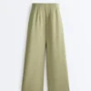 Pantalones de talle alto, pierna ancha y rayas finas de tacto Soft Touch Pantalones de talle alto, pierna ancha y rayas finas de tacto Soft Touch