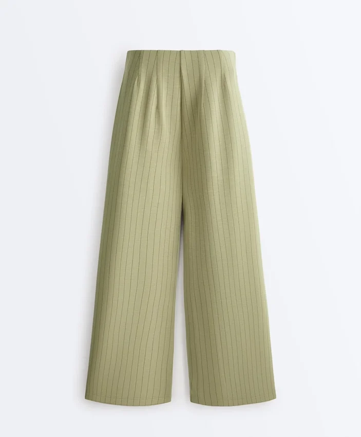 Pantalones de talle alto, pierna ancha y rayas finas de tacto Soft Touch Pantalones de talle alto, pierna ancha y rayas finas de tacto Soft Touch