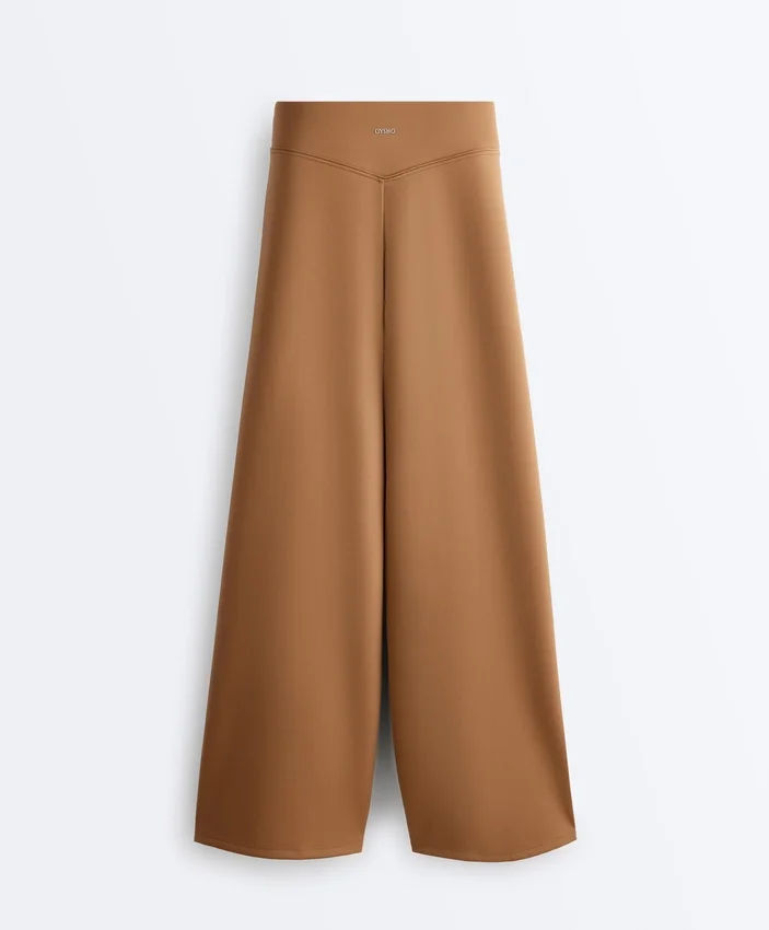Pantalones de talle alto y pierna ancha con efecto neopreno Pantalones de talle alto y pierna ancha con efecto neopreno