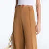 Pantalones de talle alto y pierna ancha con efecto neopreno Pantalones de talle alto y pierna ancha con efecto neopreno