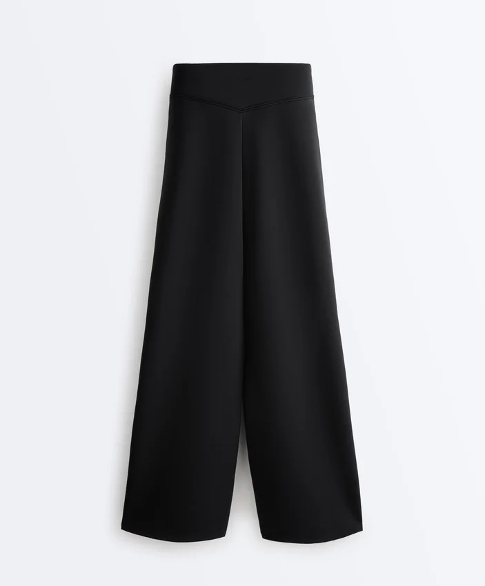 Pantalones de talle alto y pierna ancha con efecto neopreno Pantalones de talle alto y pierna ancha con efecto neopreno
