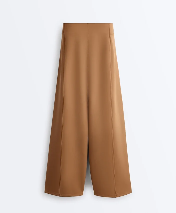 Pantalones de talle alto y pierna ancha con efecto neopreno Pantalones de talle alto y pierna ancha con efecto neopreno