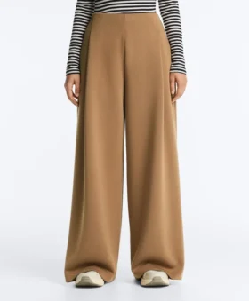 Pantalones de tiro alto de sarga y pierna ancha con pliegues
