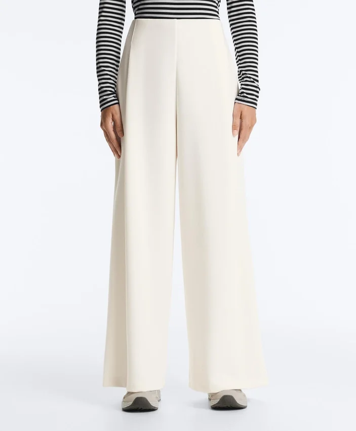 Pantalones de tiro alto de sarga y pierna ancha con pliegues Pantalones de tiro alto de sarga y pierna ancha con pliegues