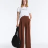 Pantalones largos con modal Soft Touch y detalle de pliegues
