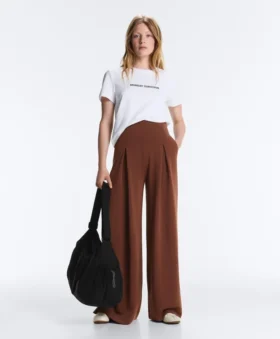 Pantalones largos con modal Soft Touch y detalle de pliegues