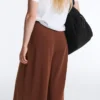 Pantalones largos con modal Soft Touch y detalle de pliegues