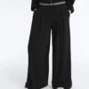 Pantalones largos de pierna ancha con modal Soft Touch y pliegues
