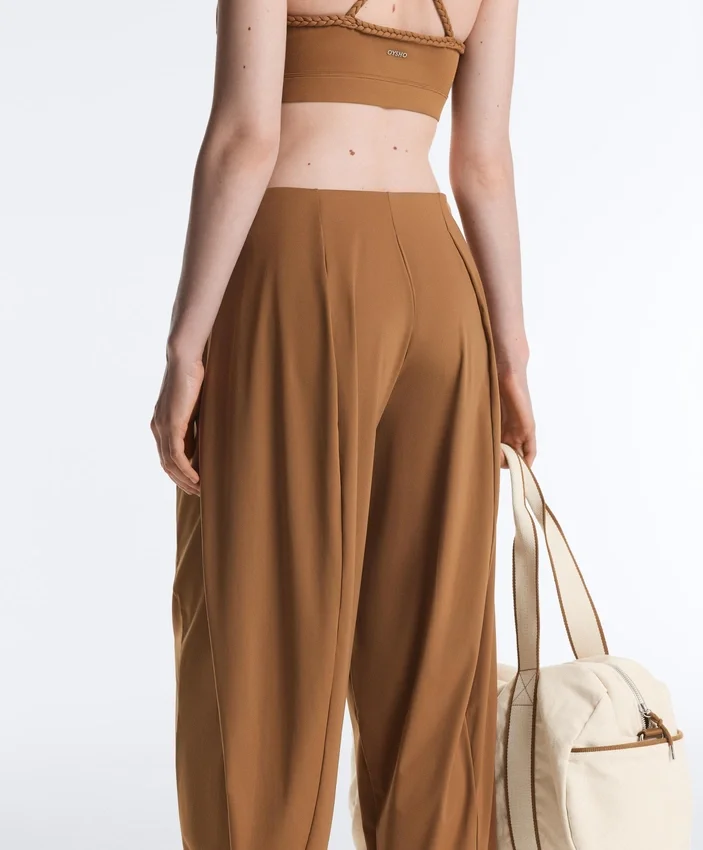 Pantalones largos de talle alto Light Touch Pantalones largos de talle alto Light Touch