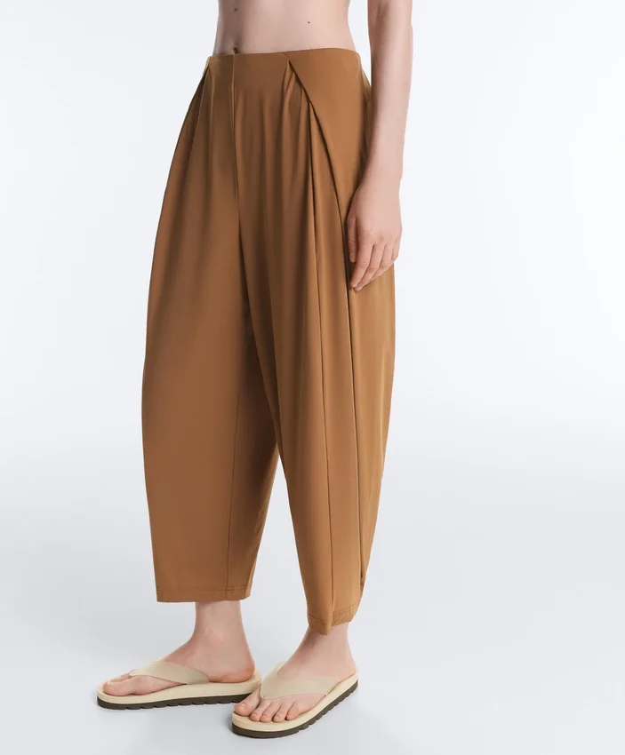 Pantalones largos de talle alto Light Touch Pantalones largos de talle alto Light Touch