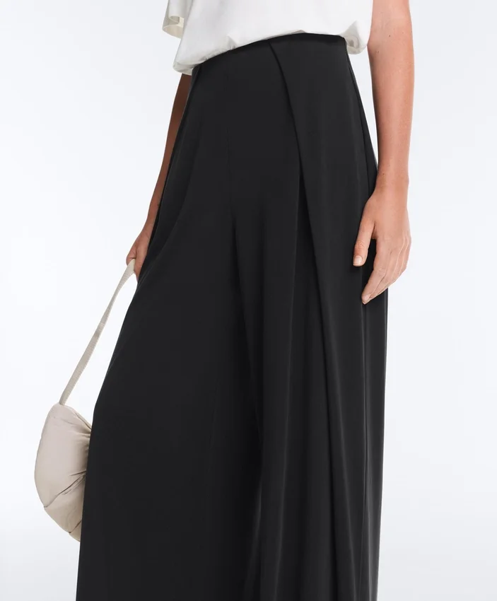Pantalones rectos de mezcla de modal con pliegue lateral Pantalones rectos de mezcla de modal con pliegue lateral