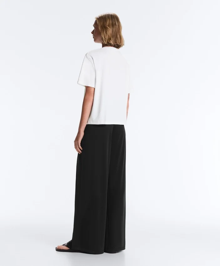 Pantalones rectos de mezcla de modal con pliegue lateral Pantalones rectos de mezcla de modal con pliegue lateral